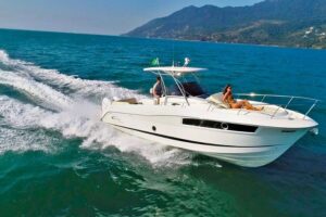 Embarcações que não afundam - Lancha-Fishing-350-Saint-Tropez-Foto-Fiching-Raptor-Divulgacao.jpg